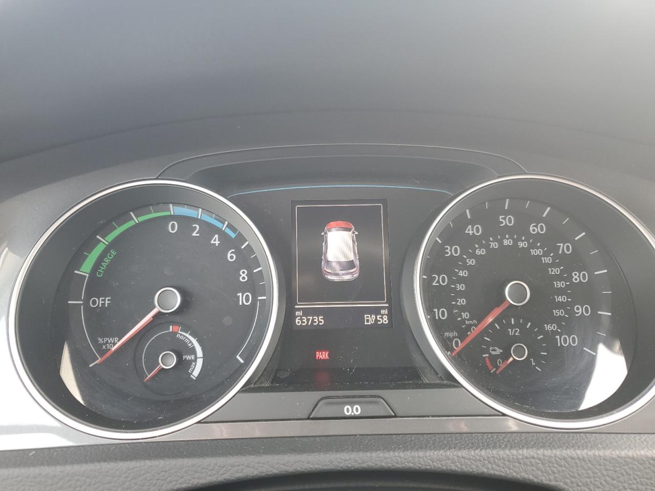 VOLKSWAGEN E-GOLF SE