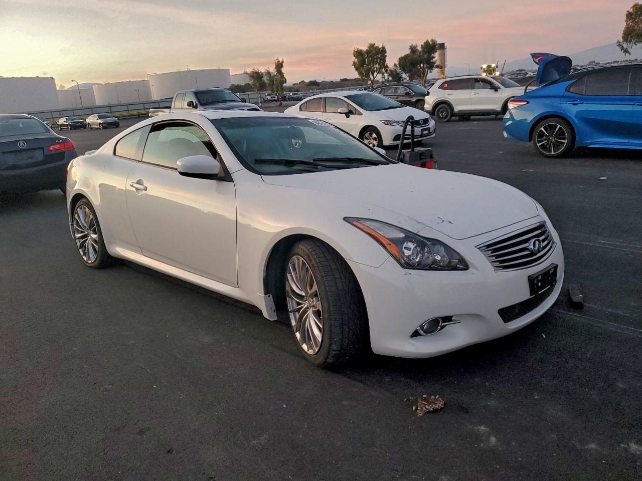 INFINITI G37 JOURNEY