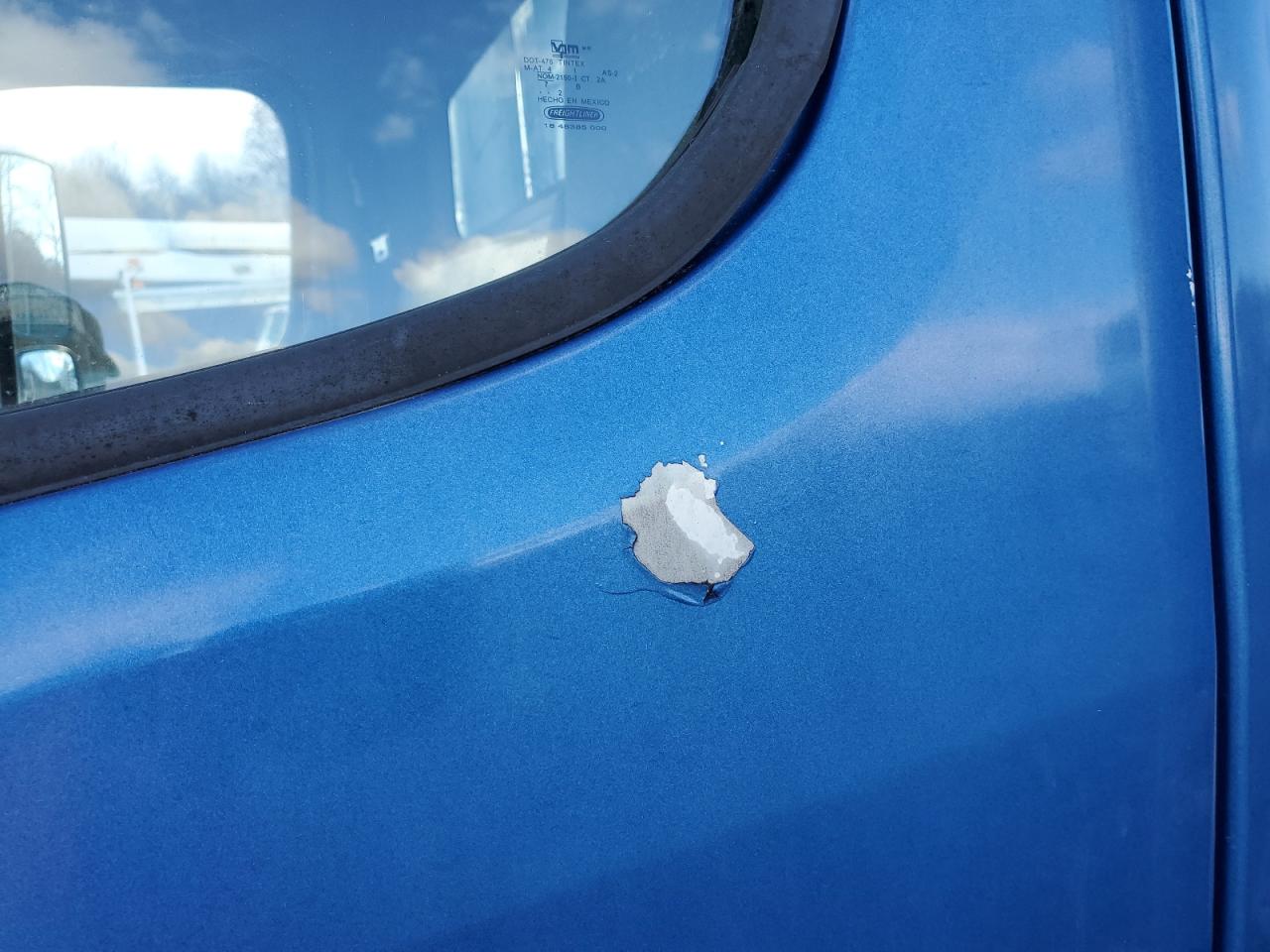 Lot #3292383281 2007 FREIGHTLINER M2 106 MED