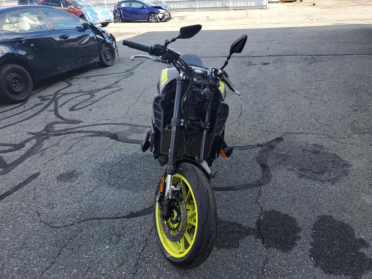 Lot #3302753006 2018 YAMAHA MT09