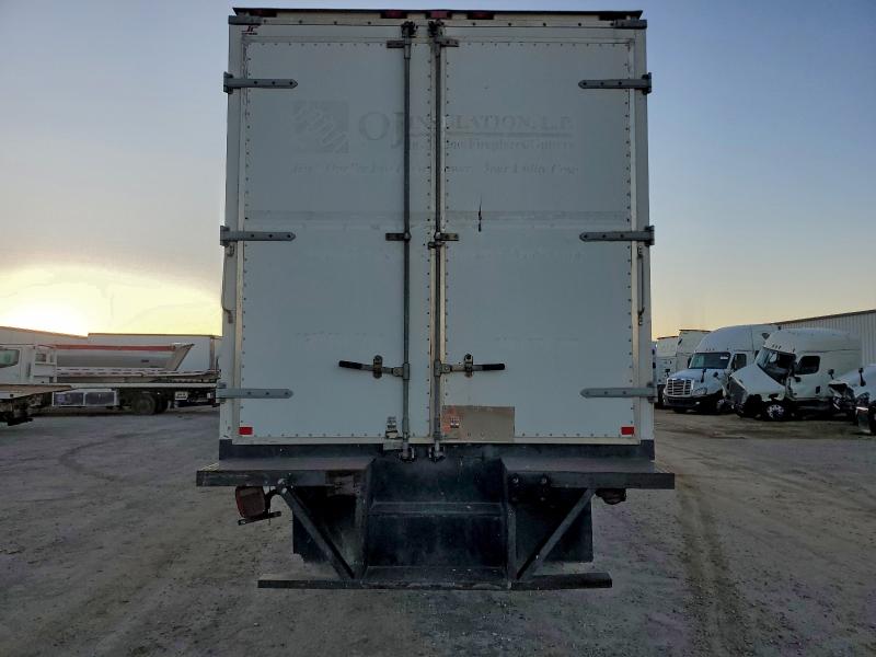2013 FREIGHTLINER M2 106 MED #3301589642