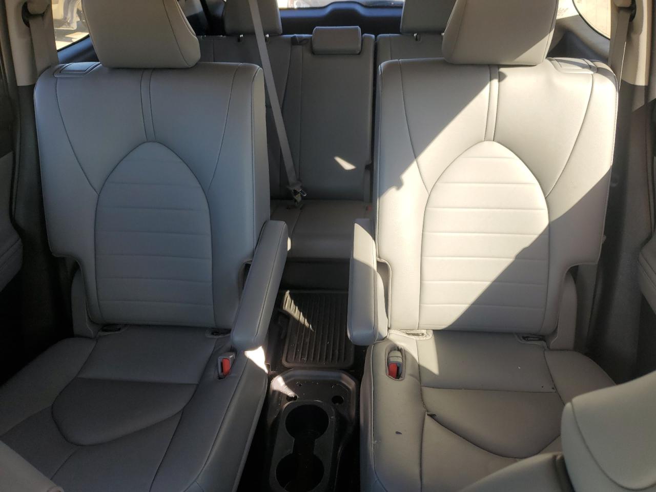 TOYOTA HIGHLANDER XLE