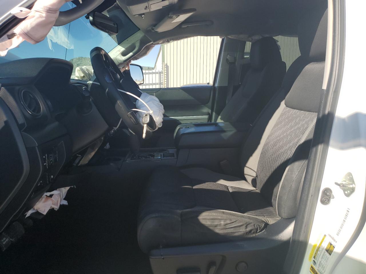 TOYOTA TUNDRA CREWMAX SR5