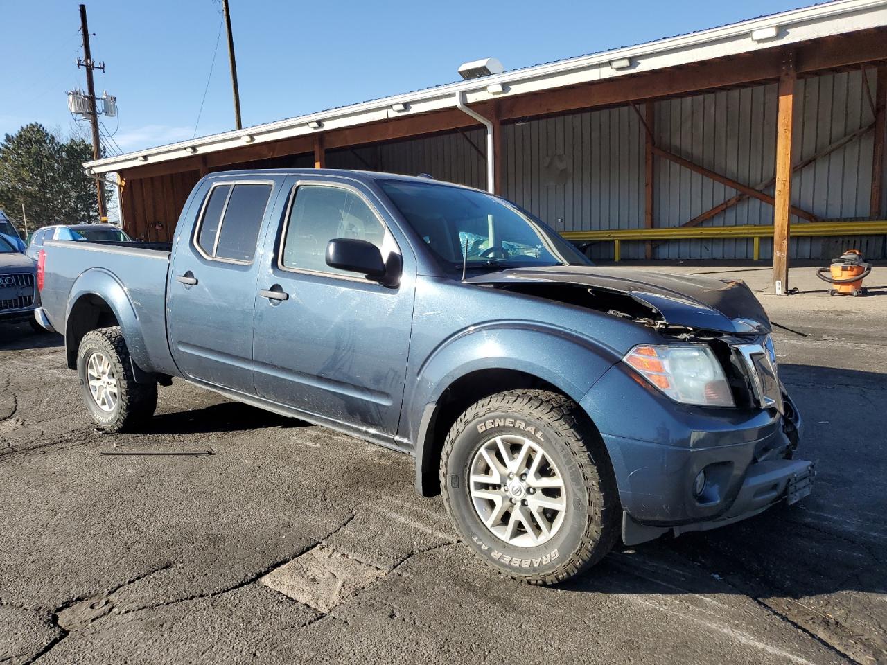 NISSAN FRONTIER SV