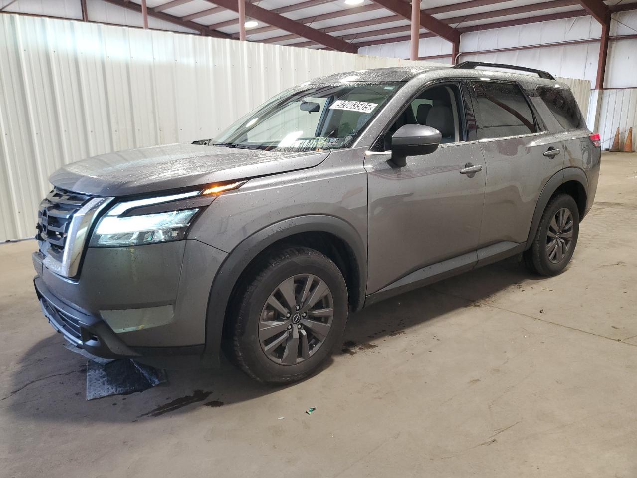 NISSAN PATHFINDER SV