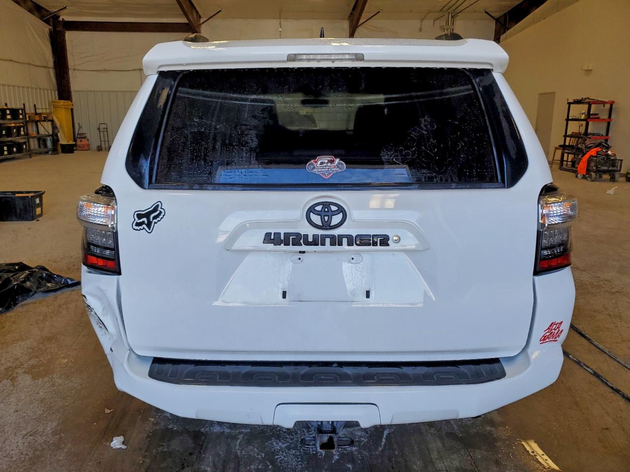 TOYOTA 4RUNNER SR5/SR5 PREMIUM