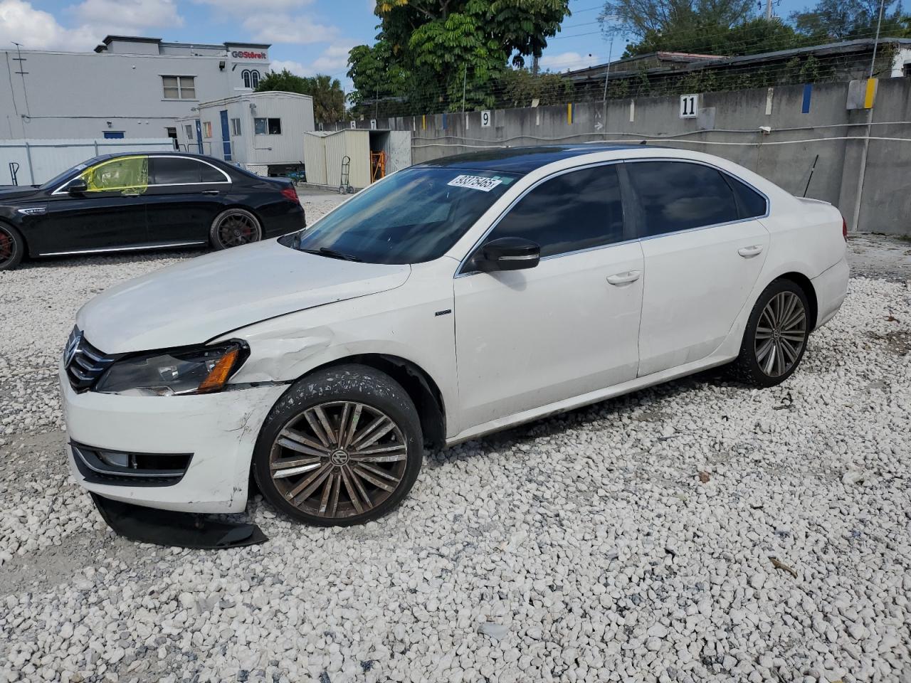 VOLKSWAGEN PASSAT SE