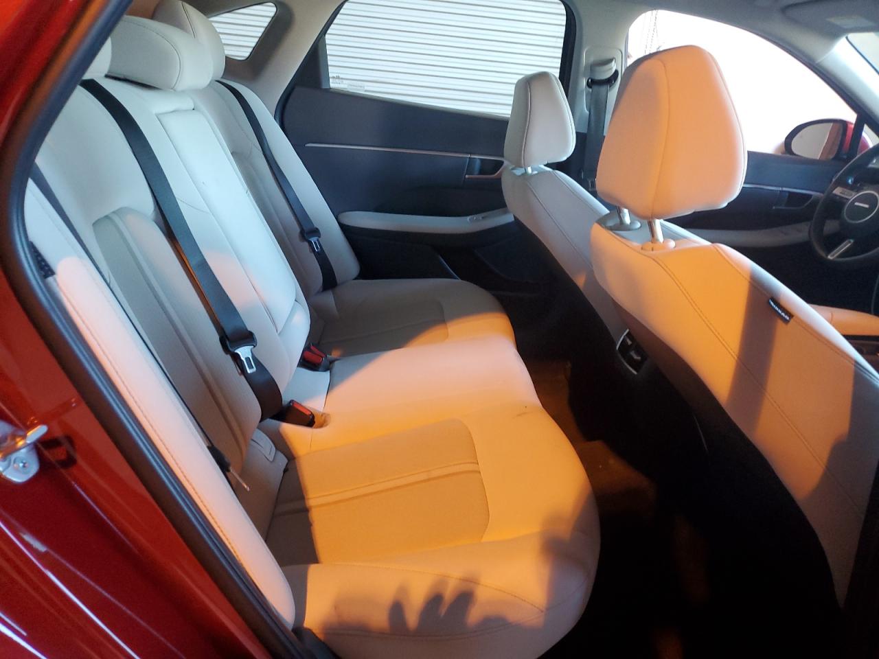 HYUNDAI SONATA HYBRID