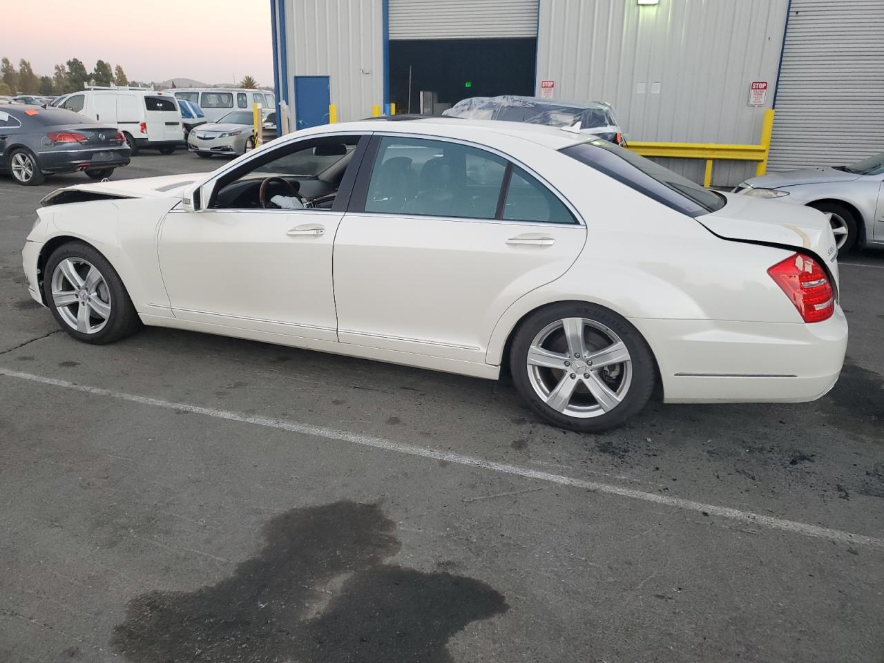 MERCEDES-BENZ S-CLASS 550