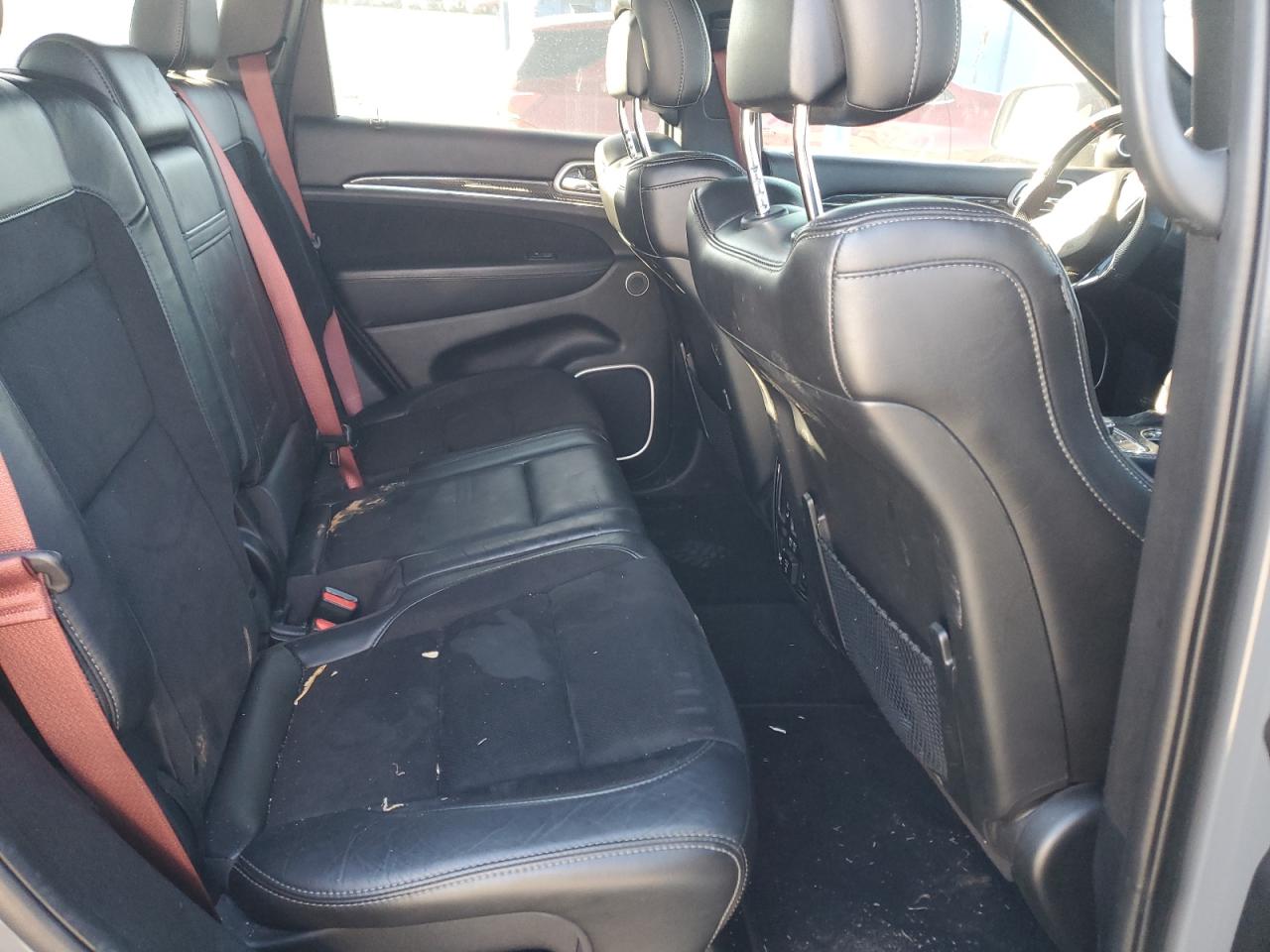 JEEP GRAND CHEROKEE SRT-8