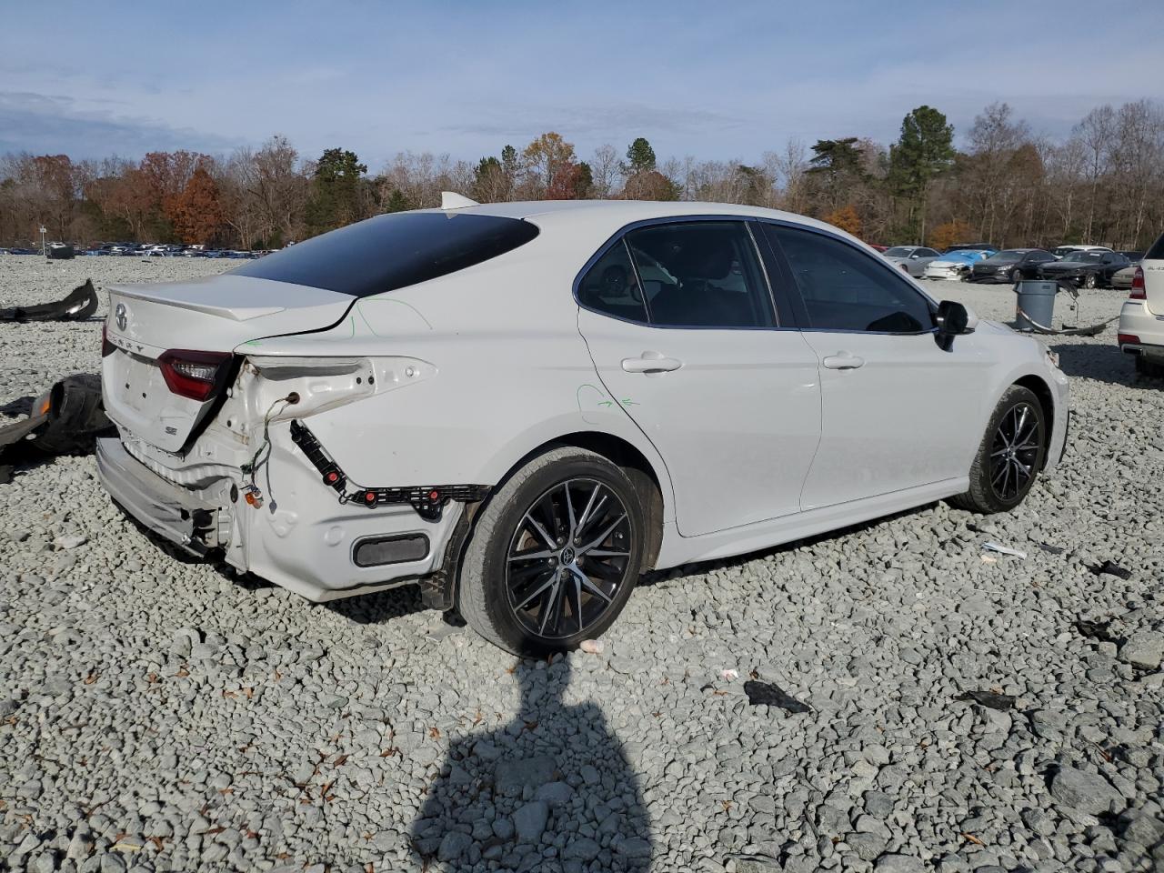 TOYOTA CAMRY SE NIGHT SHADE