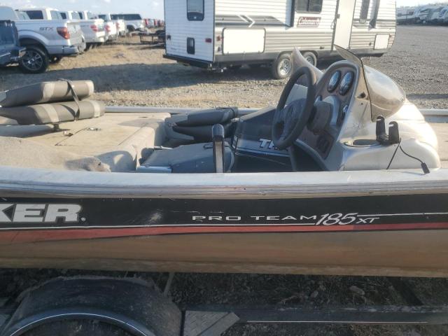 2001 TRACKER BOAT #3304632988
