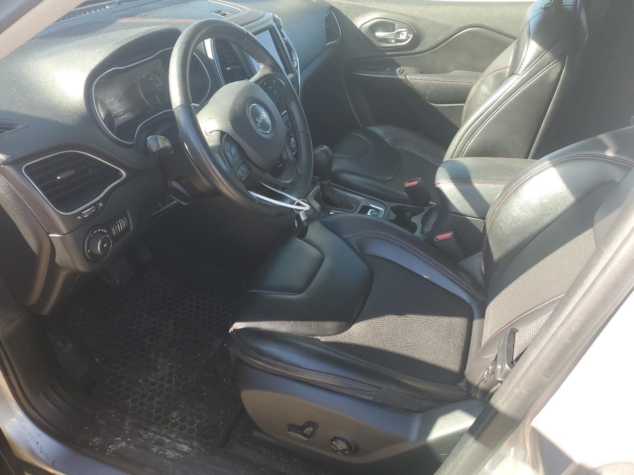 JEEP CHEROKEE TRAILHAWK