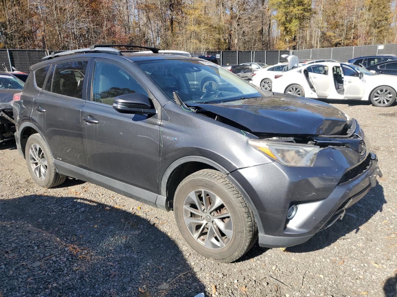 TOYOTA RAV4 LE