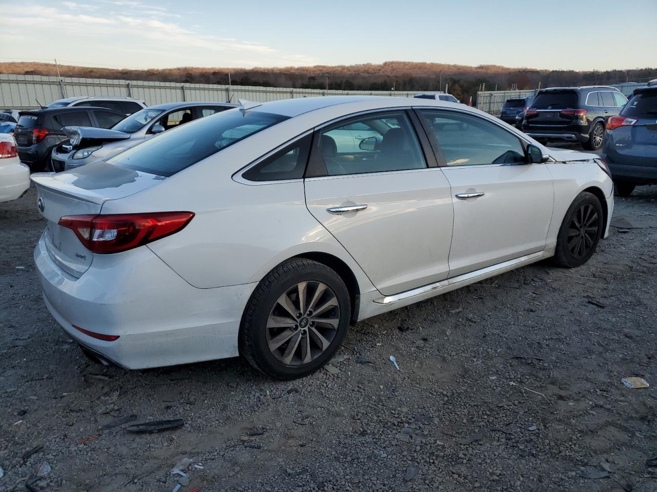HYUNDAI SONATA SPORT