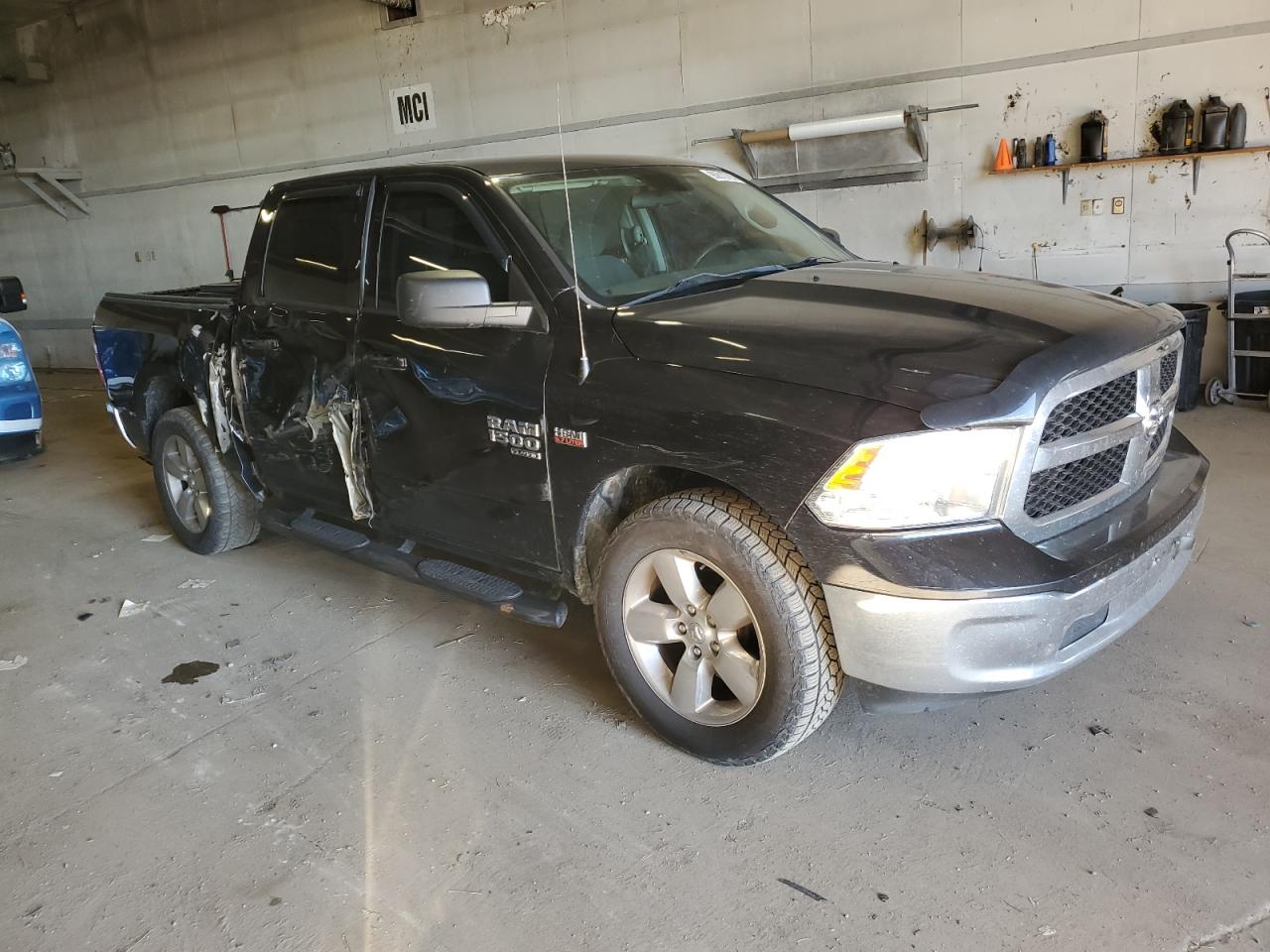 RAM 1500 SLT
