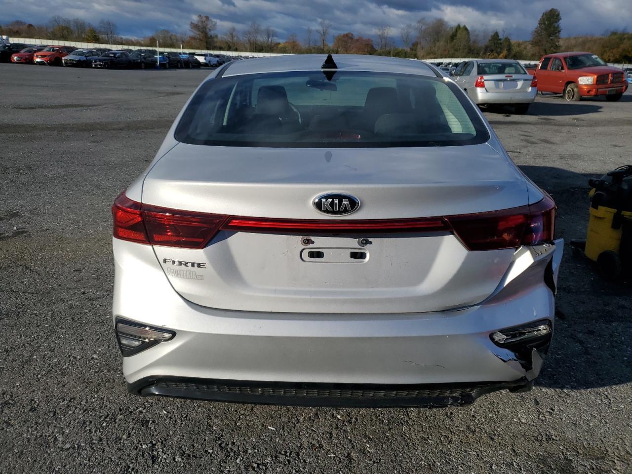KIA FORTE FE
