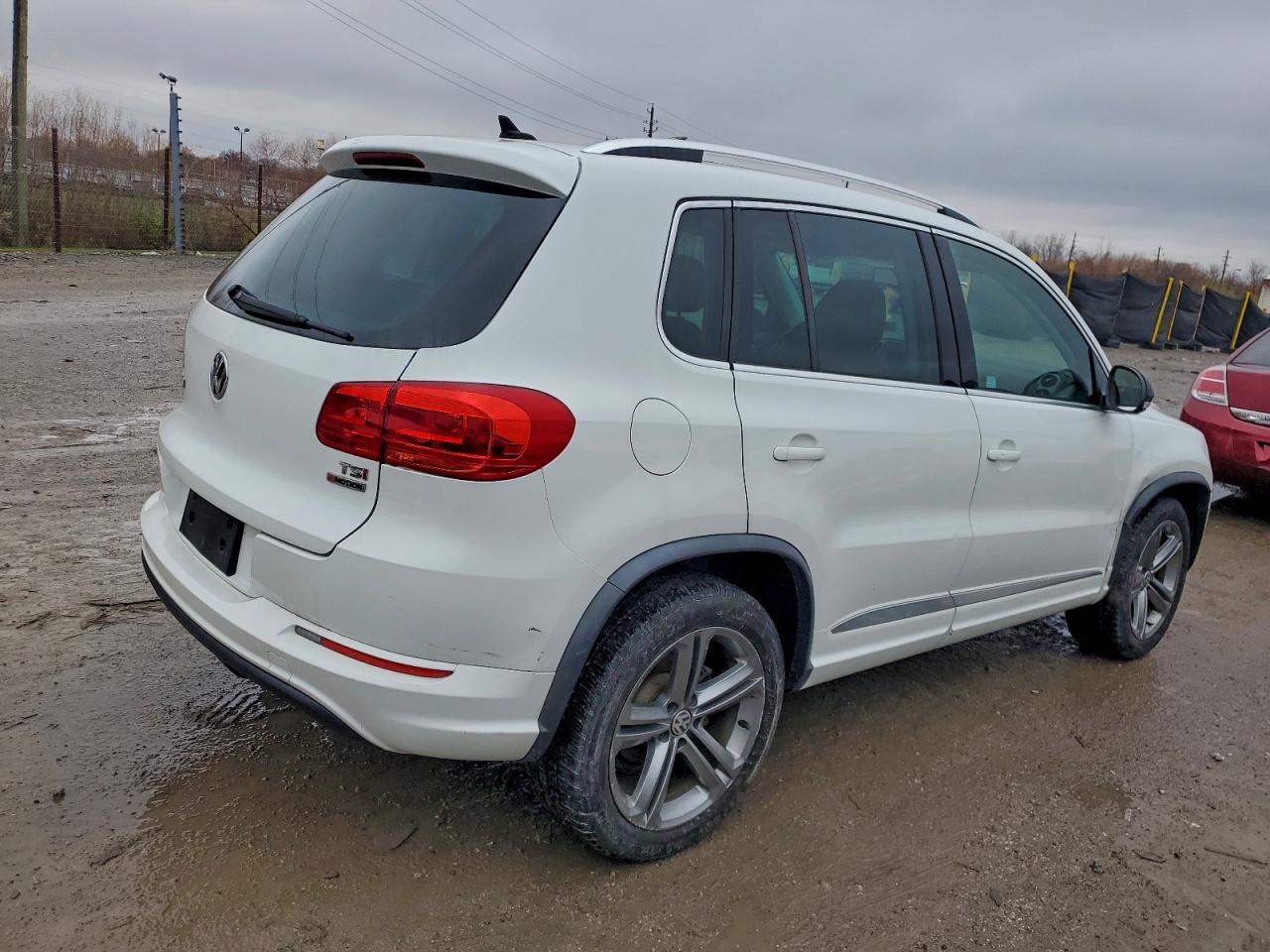 VOLKSWAGEN TIGUAN SPORT