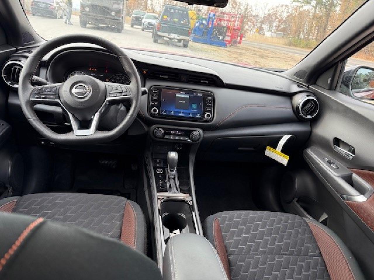 NISSAN KICKS SR