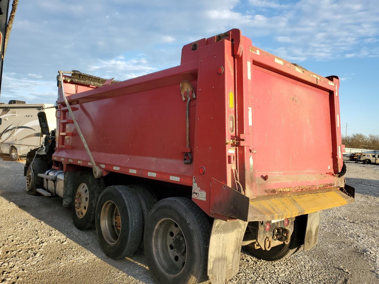 Lot #3285660637 2019 MACK GRANITE