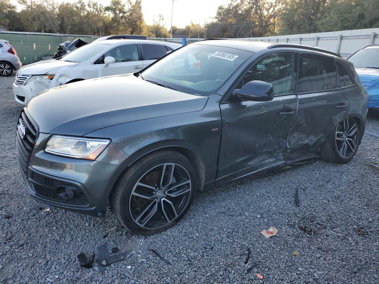 AUDI Q5 PREMIUM PLUS S-LINE