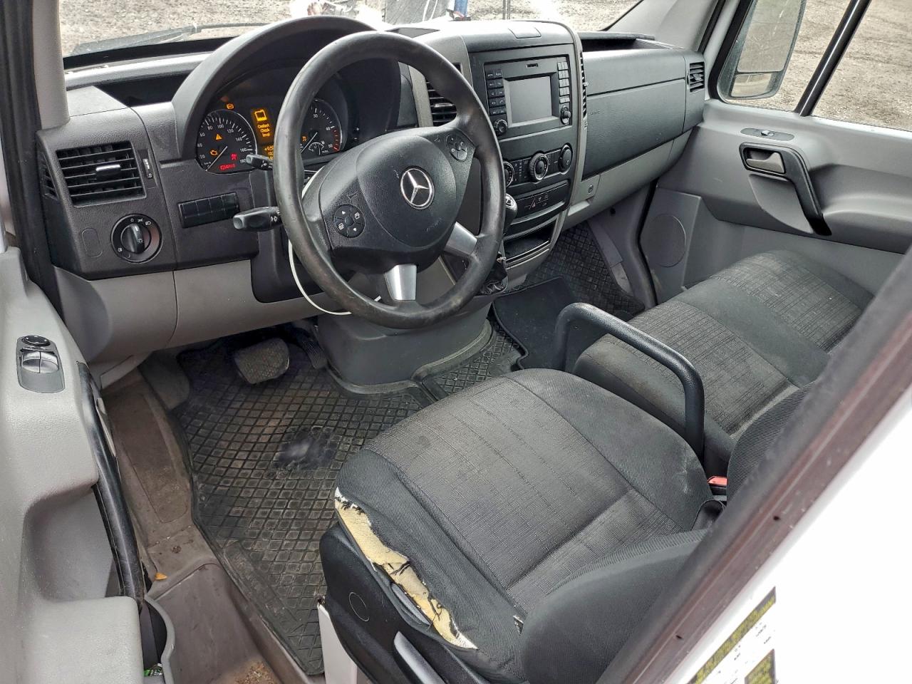 MERCEDES-BENZ SPRINTER 2500