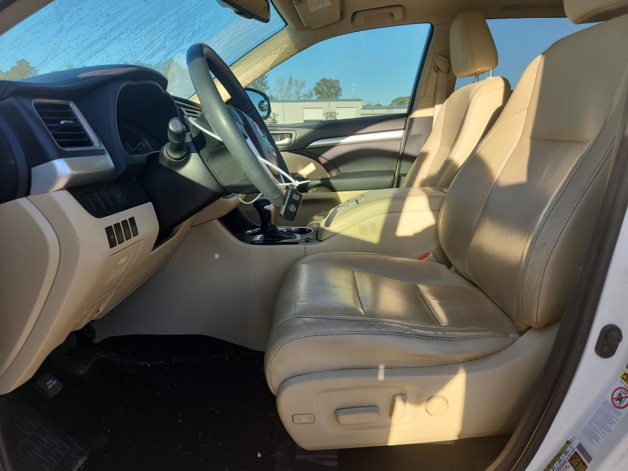 TOYOTA HIGHLANDER XLE