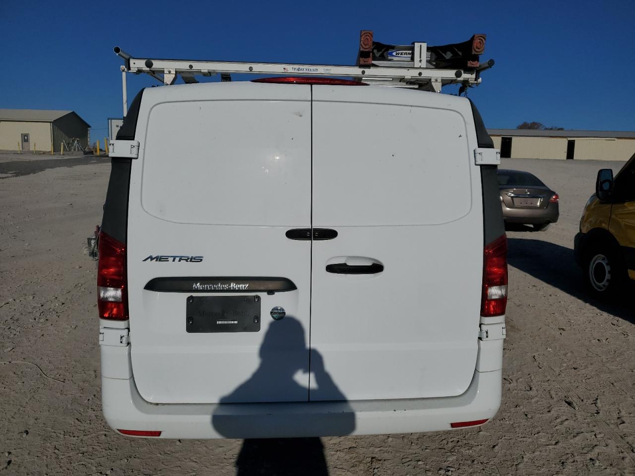 MERCEDES-BENZ METRIS