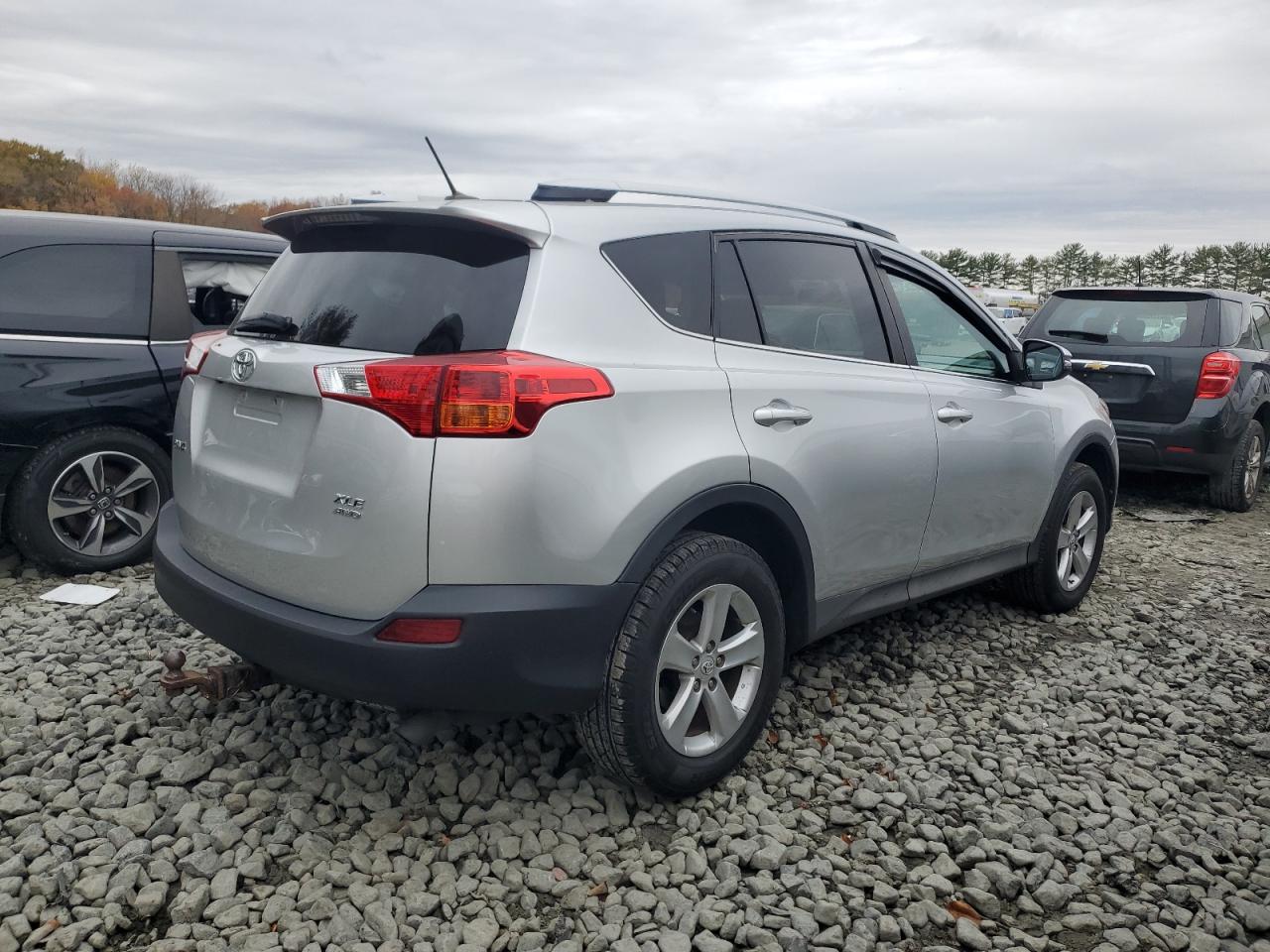 TOYOTA RAV4 XLE