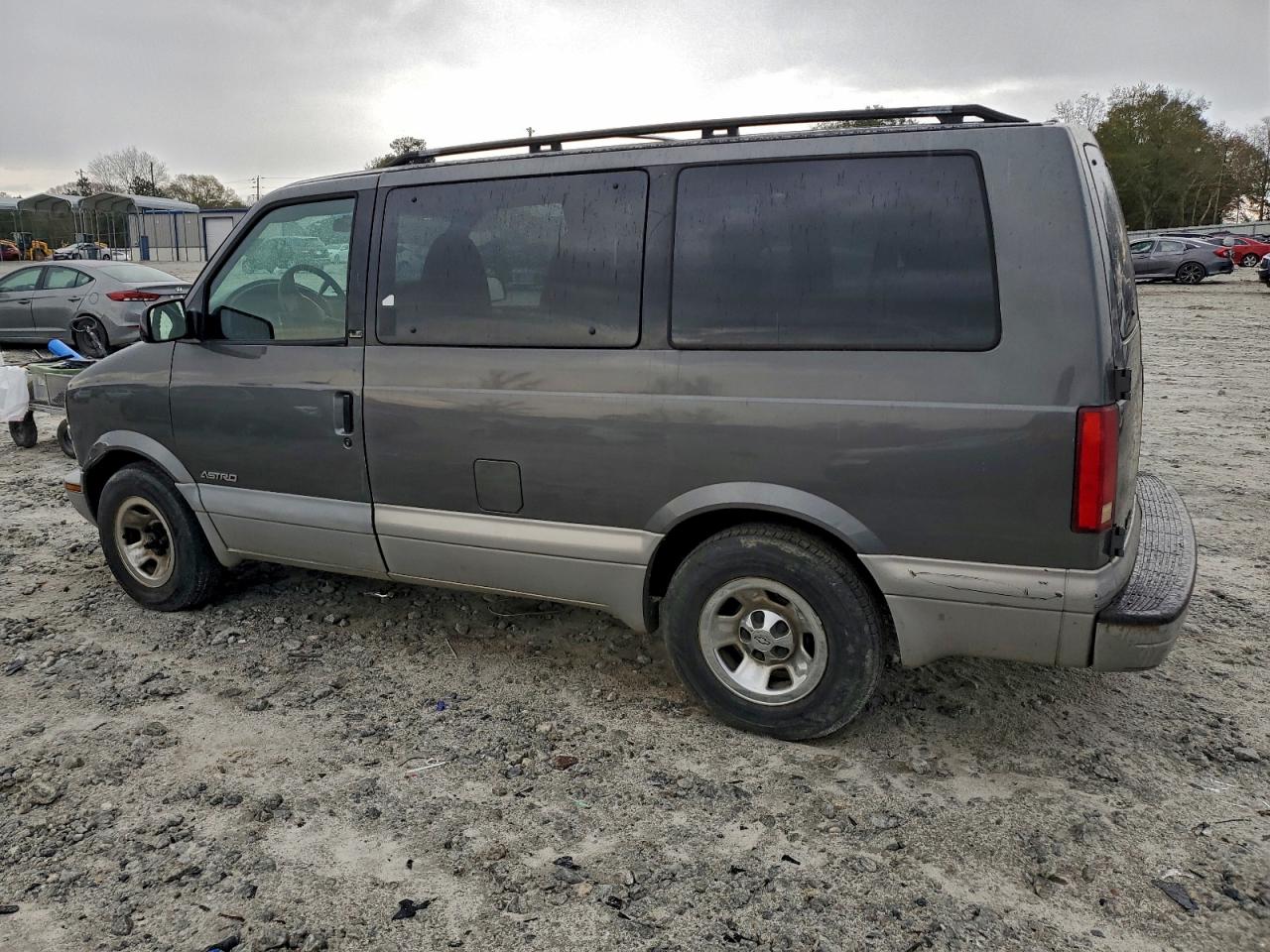 Lot #3297115502 2000 CHEVROLET ASTRO