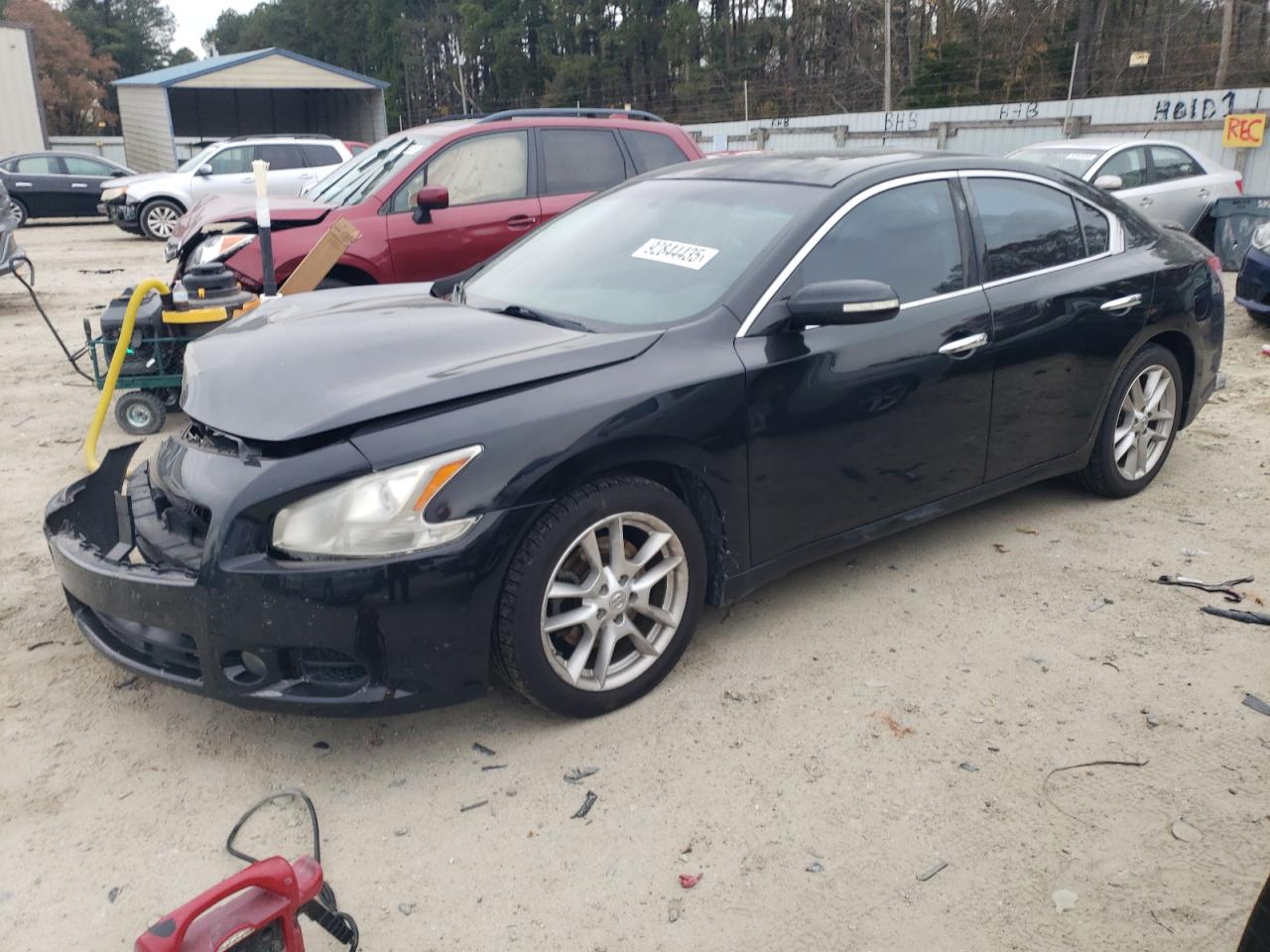 NISSAN MAXIMA S