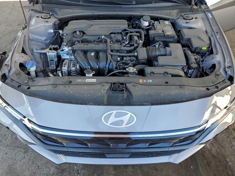 2025 HYUNDAI ELANTRA SE #3298045126