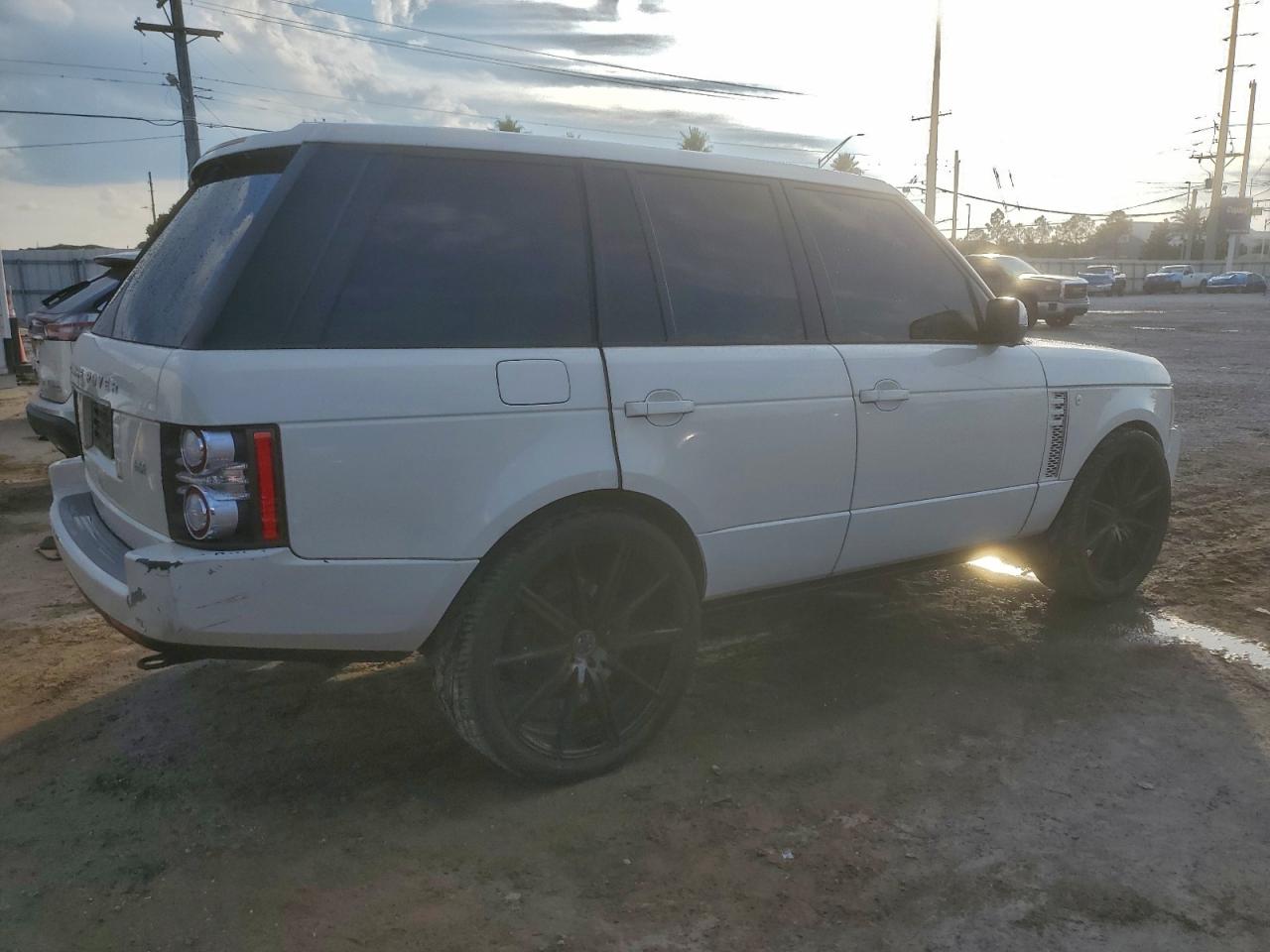 LAND ROVER RANGE ROVER HSE LUXURY