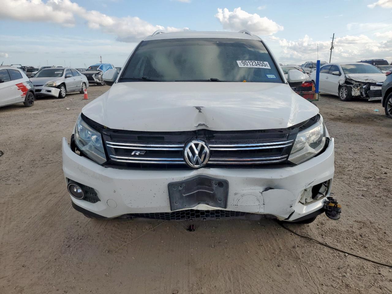 VOLKSWAGEN TIGUAN S