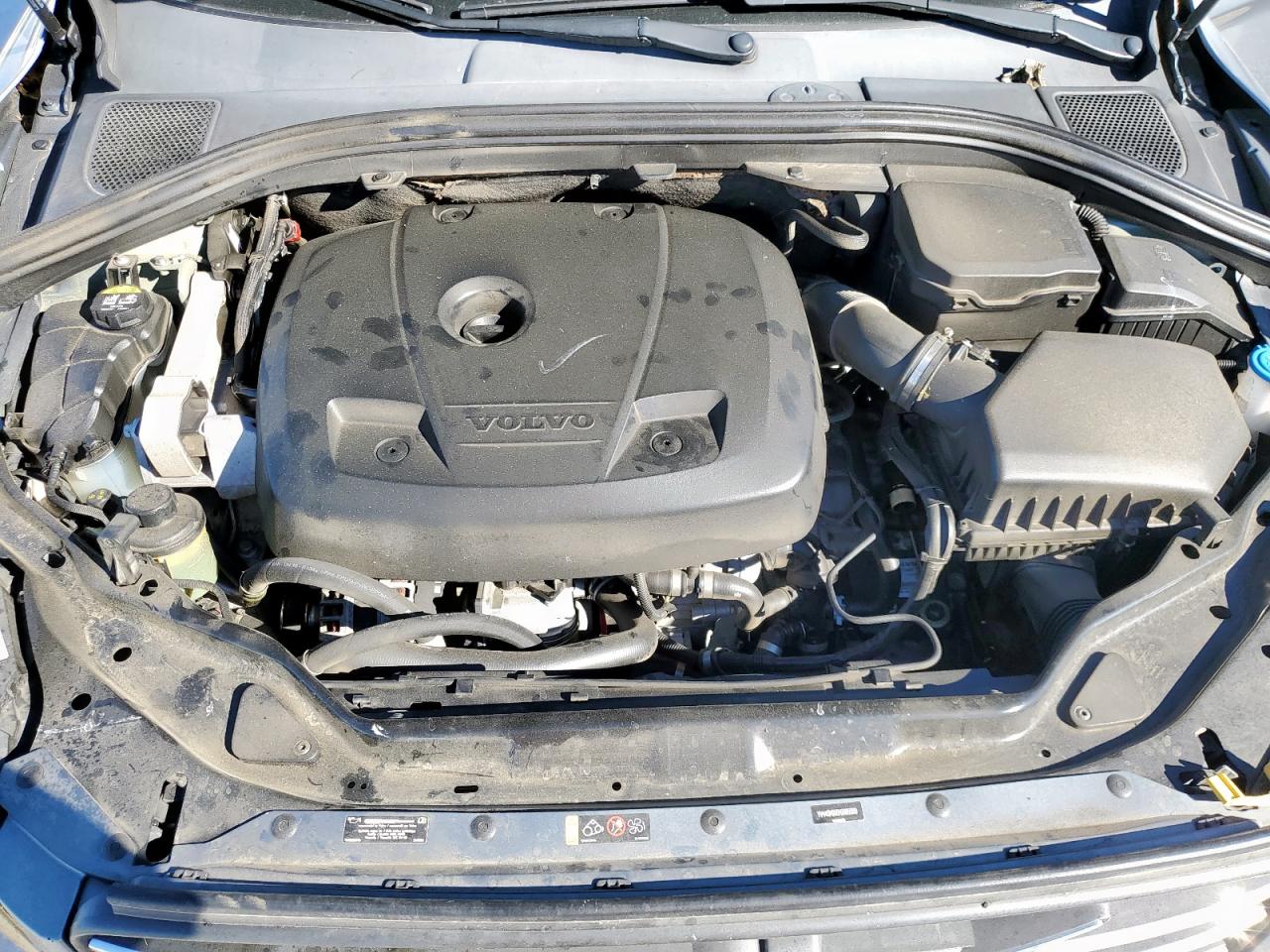 Lot #3318097387 2017 VOLVO XC60 T5 IN