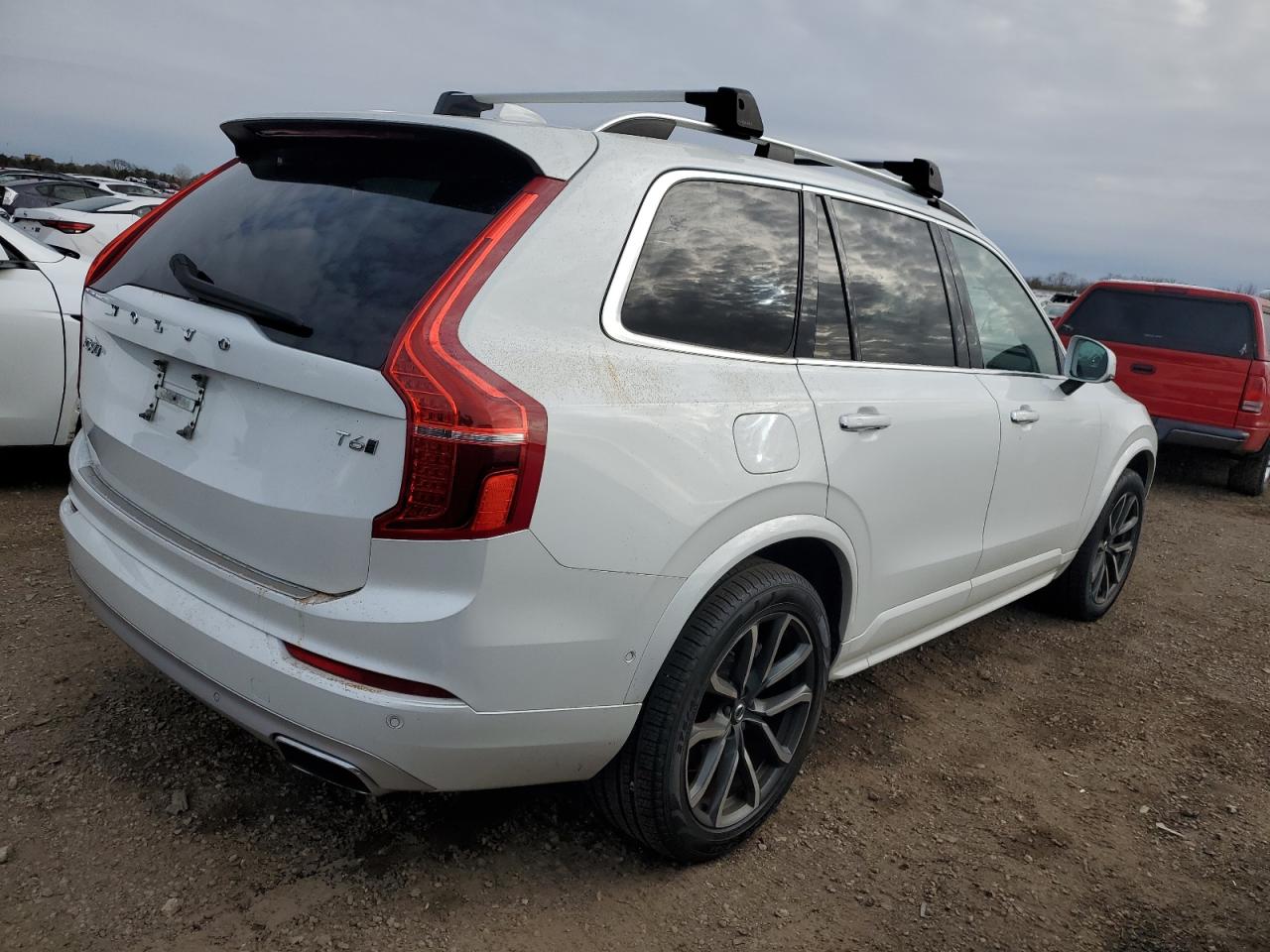 VOLVO XC90 T6 MOMENTUM
