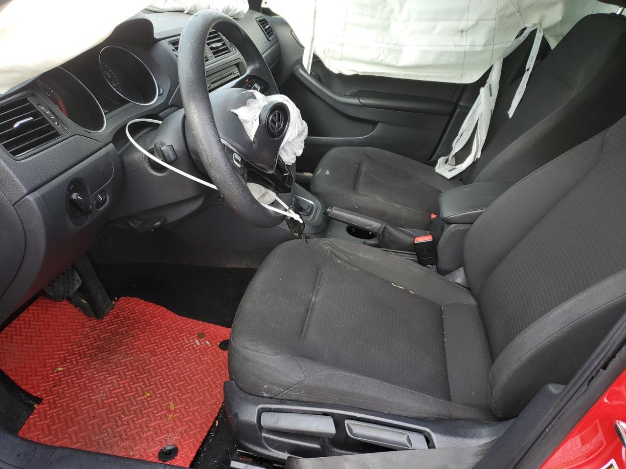 VOLKSWAGEN JETTA BASE