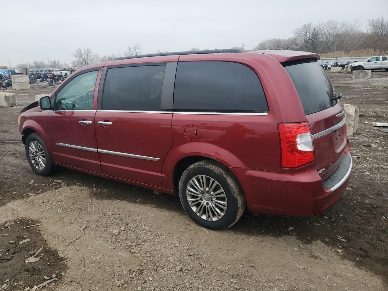 CHRYSLER TOWN & COUNTRY TOURING L