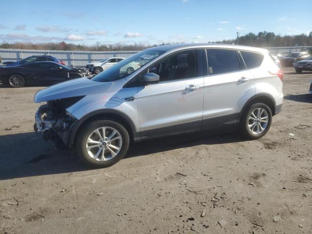 Global Auto Auctions: 2019 FORD ESCAPE SE