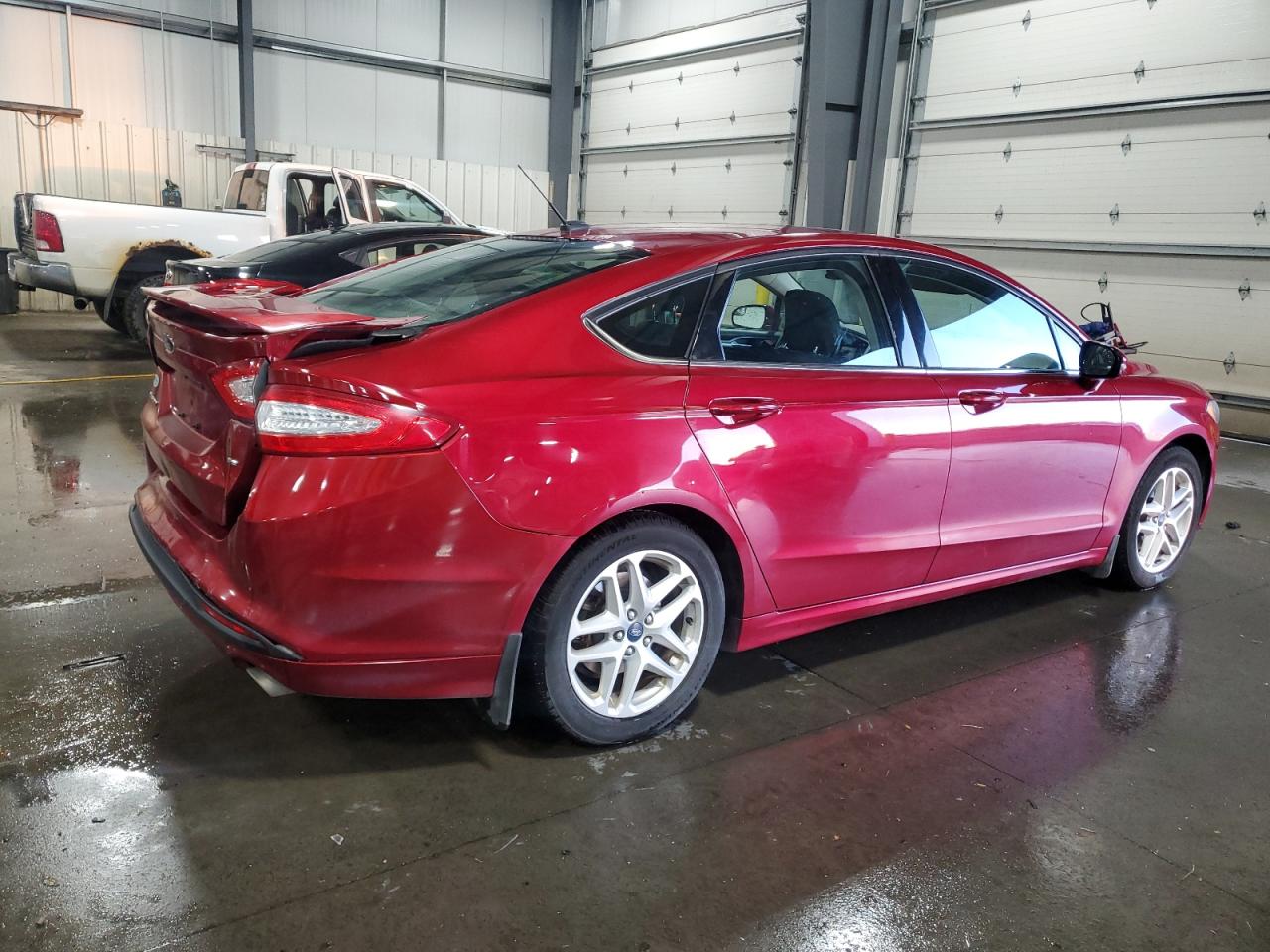 FORD FUSION SE