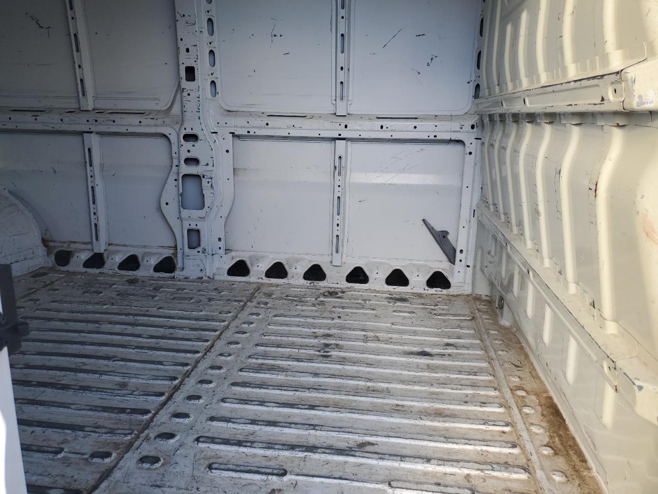 RAM PROMASTER 2500 HIGH