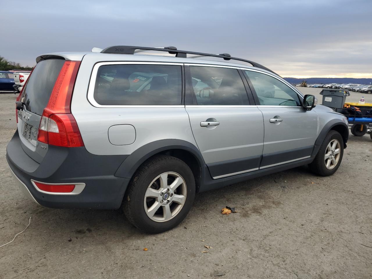VOLVO XC70 3.2