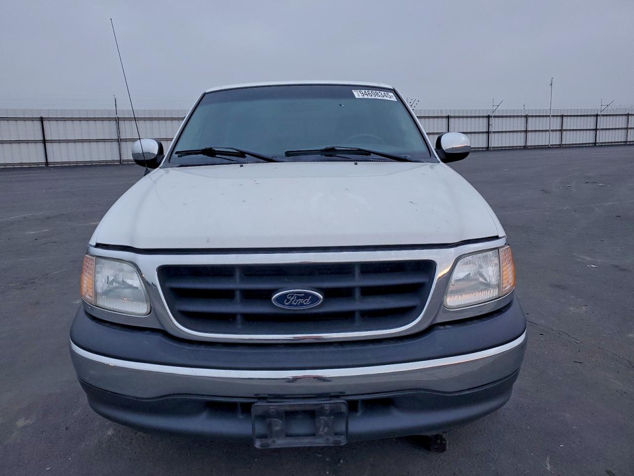 Lot #3303861783 2001 FORD F150