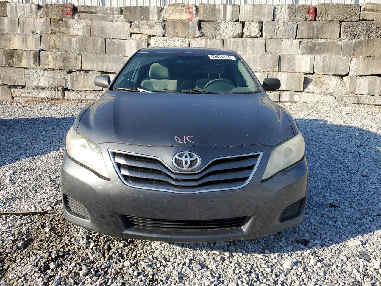 TOYOTA CAMRY BASE