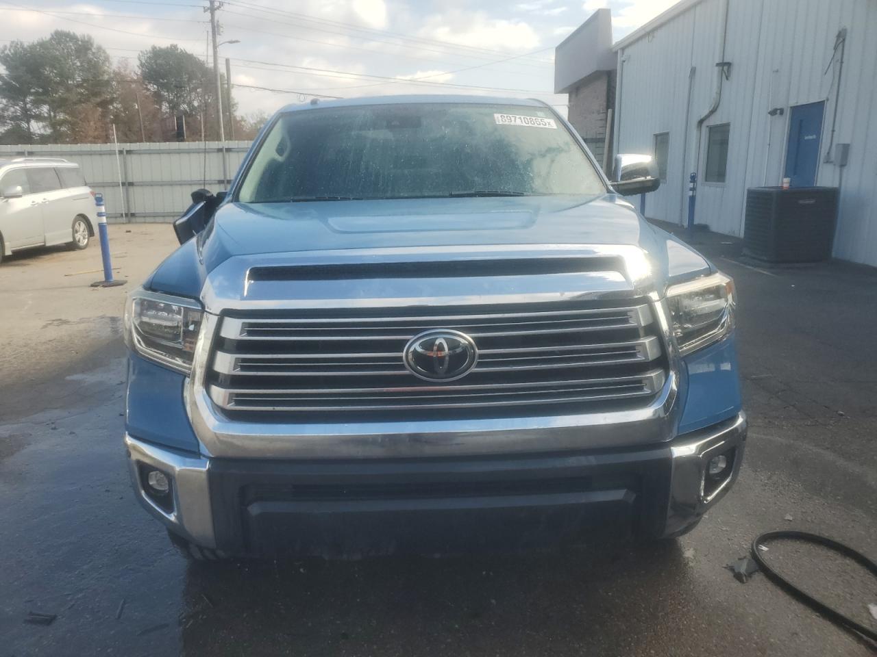 TOYOTA TUNDRA CREWMAX LIMITED