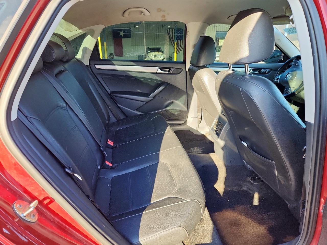 VOLKSWAGEN PASSAT SE