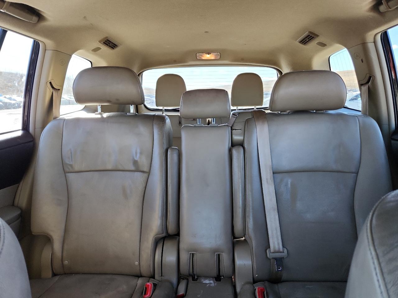 TOYOTA HIGHLANDER BASE