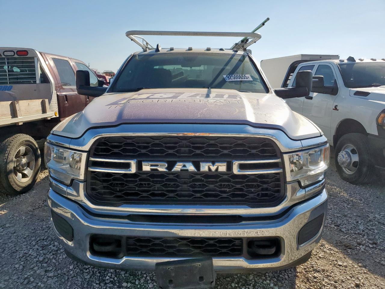 RAM 2500 TRADESMAN