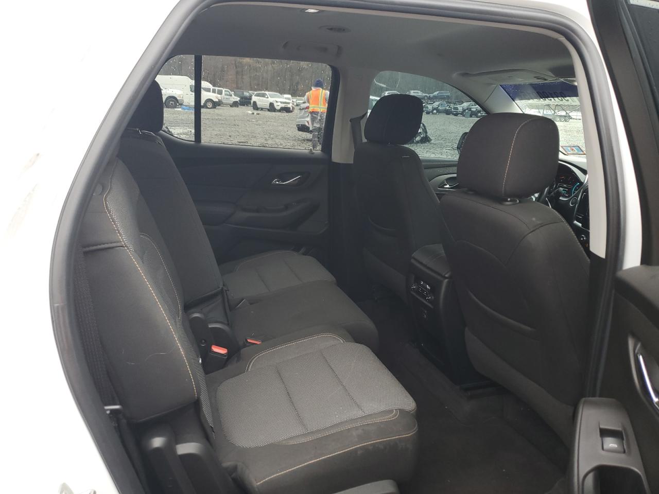 CHEVROLET TRAVERSE LT