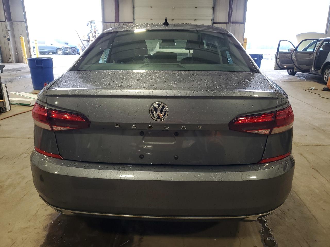 VOLKSWAGEN PASSAT S